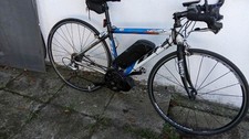 Vélo de route électrique