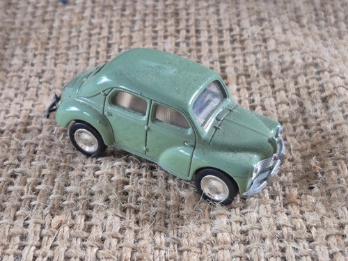 Voiture miniature renault - voiture,