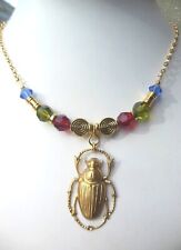 Collier scarabée doré, porte bonheur égyptien