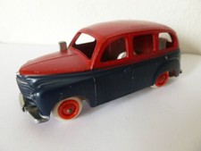 RENAULT COLORALE TAXI CIJ ref  3.45 no JRD SOLIDO JOUSTRA DINKY