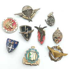 Lot médailles insignes - 9,