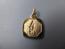 petite médaille neuve signe