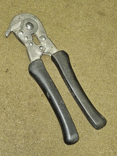 Pince coupe barbelé - , us