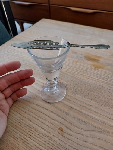 Ancien verre absinthe et - ancien,