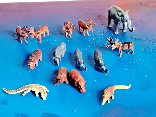 Figurines hippopotames