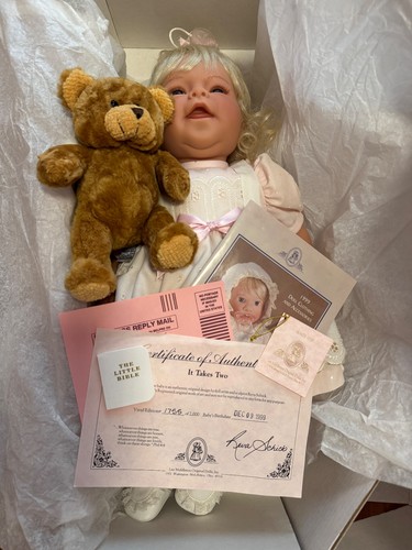 Lee middleton doll bear - lee, it