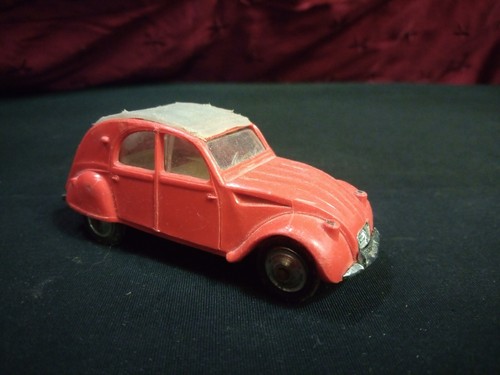 Miniature norev - norev,