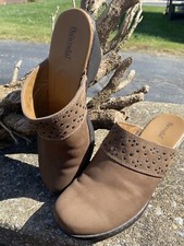 Bjorndal Willow Clogs Size 8M