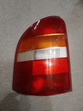 FEU ARRIERE GAUCHE FORD MONDEO 1 PHASE 2 BREAK