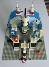 Lego Space Base satellite avec ascenseur. 6953. 1987.