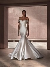Pronovias wedding dress avonia - pronovias,