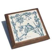 Ancien grand dessous de plat en faïence de Longwy modèle Mésanges