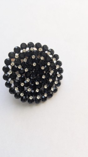Grande broche ronde - , en
