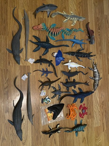 Mosasaur ocean figurines - mosasaur,