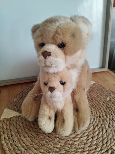 Peluche doudou lion avec son