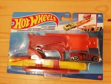 Hot wheels pocket launcher