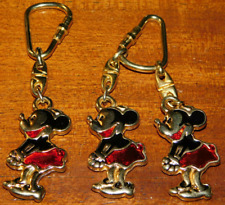 lot 3 PORTE CLE winnie MICKEY