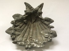 Coupelle / vide poche en etain art nouveau décor de feuillage judgenstil