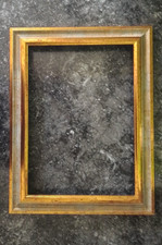 Cadre en bois de sapin doré