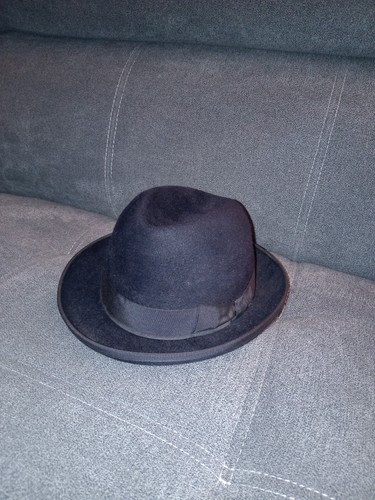 Chapeau mossant vintage