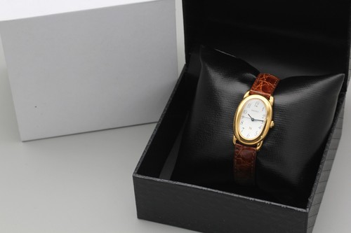 Presque comme neuve montre - [presque,