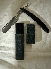 Ancien Rasoir De Barbier -