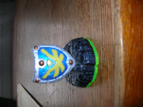 Rare figurine skylanders - figurine,