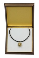 Staffy type 2 - collier doré