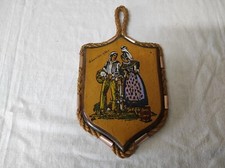 Blason de ville en bois " Gouville sur Mer "  18 x 12 cm