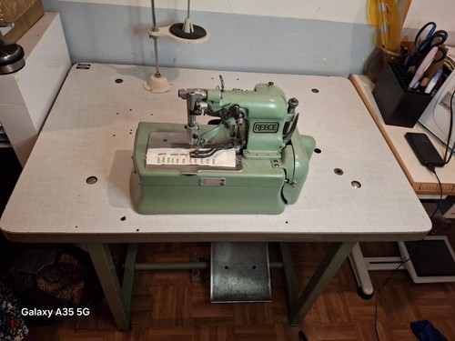 Machine boutonnière - machine, à