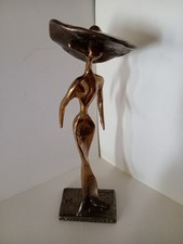 Lohé Bronze sculpture femme au chapeau décorative