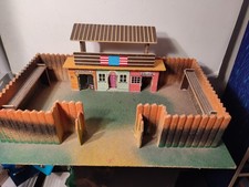 STARLUX/ELASTOLIN/SIG  WESTERN FORT ALAMO APACHE  BOIS ISOREL VINTAGE 50X30 CM