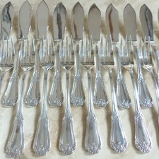 12 COUVERTS A POISSON ménagère SFAM  métal argenté ( 24 pièces )