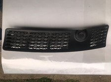 BMW E30 1904571 Grille Capot