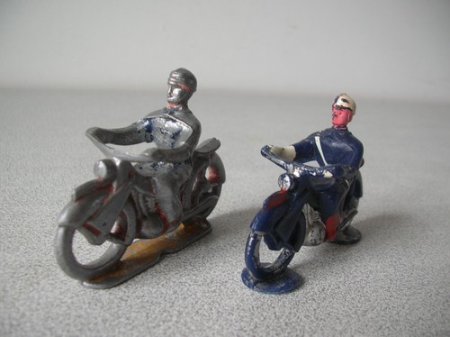 Lot anciens jouets - 2, moto