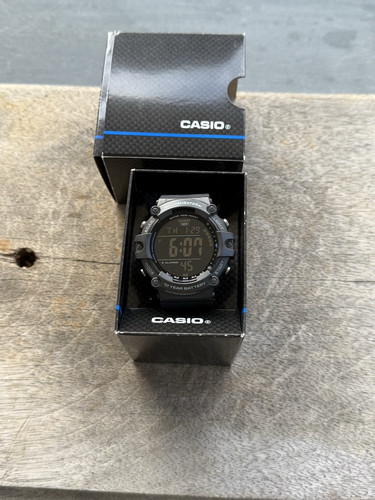 Montre casio illuminator - montre,
