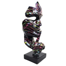Statue en résine sur socle