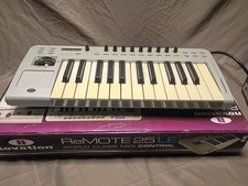 Novation Remote 25 le USB Midi