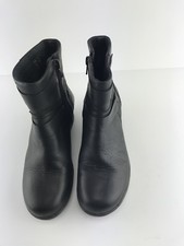 EUC Womens Keen Black Leather