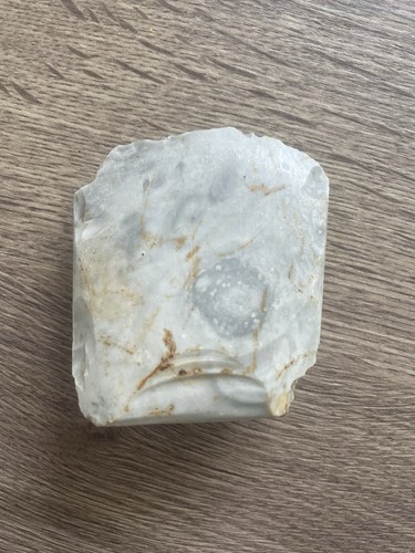 Ancien hache polie - en, silex
