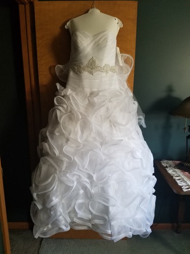 Wedding dress