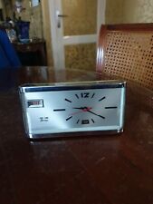 Ancien réveil mécanique vintage HERO avec dateur  - Chine années 60-70