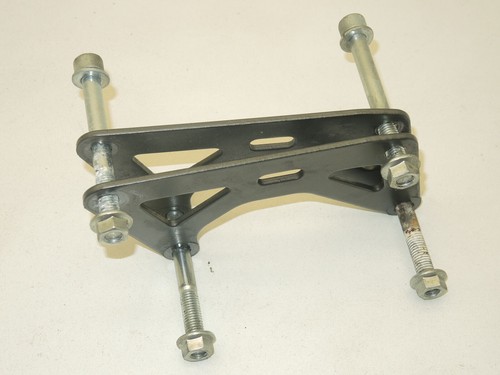 Patte fixation moteur derbi - patte,