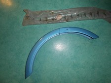 Garde boue avant bleu métallisé Motobécane 40 réf: 22267 neuf ancien stock