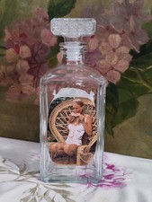 ANCIENNE CARAFE EN VERRE FEMME