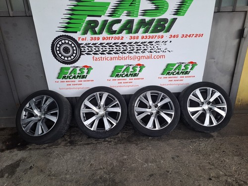 Lot jantes pneus peugeot - jantes,