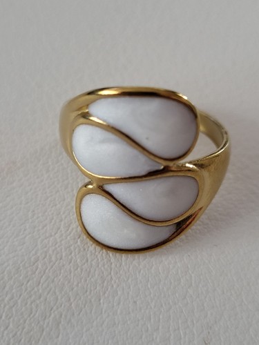 Bague ouverte asymétrique
