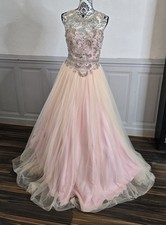 Robe de soirée rose et crème