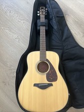 Guitare Acoustique Folk YAMAHA FG700 Finition Naturel