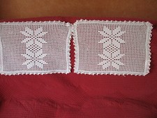 1 paire de petits rideaux